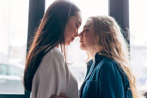 lesbian 4k|Très Gros Plan De Lesbiennes Lgbt Français Kiss – 4K ...